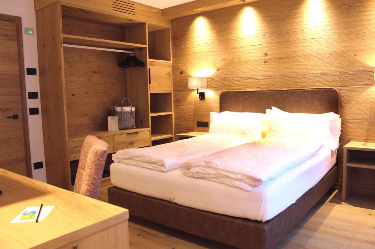 Hotel Li Anta Rossa Ливиньо Экстерьер фото