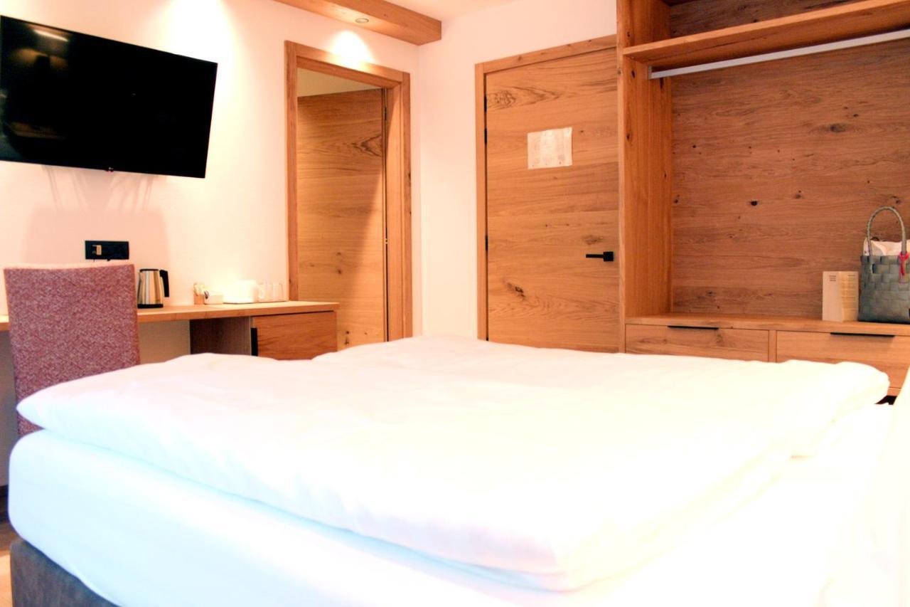 Hotel Li Anta Rossa Ливиньо Экстерьер фото